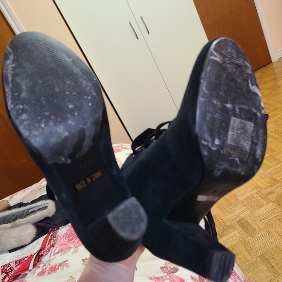 Suede 7 embroidered booties ankle boots black lace up size 7 - Picture 7 of 14